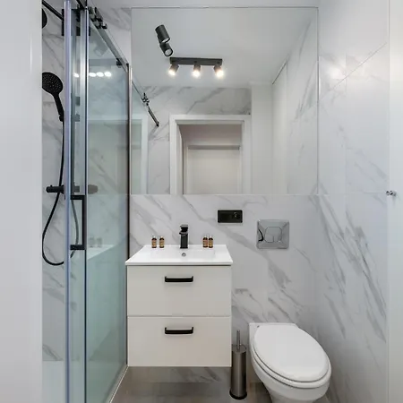 Apartment Modern In Center *