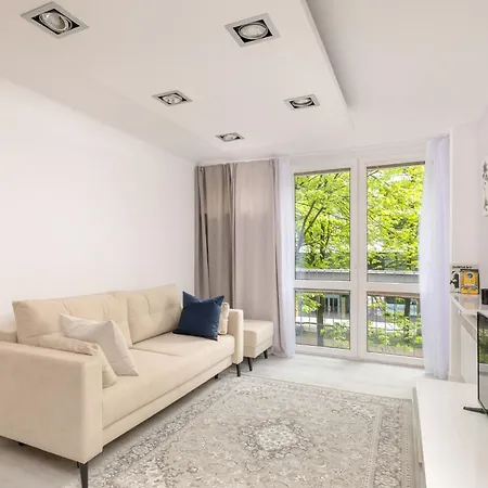 Modern In Center ורשה